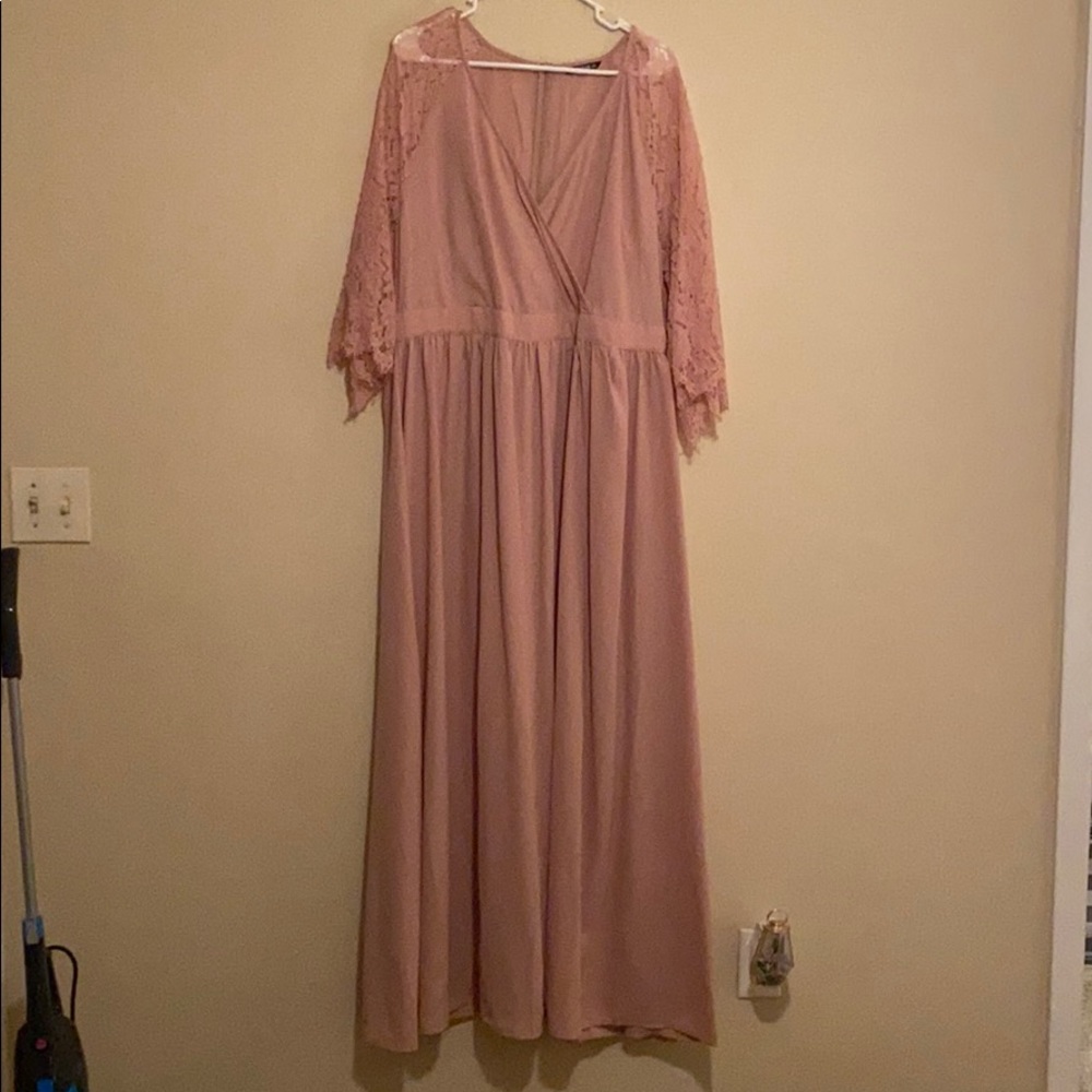 ✨3/$10✨Dusty Rose Formal Dress